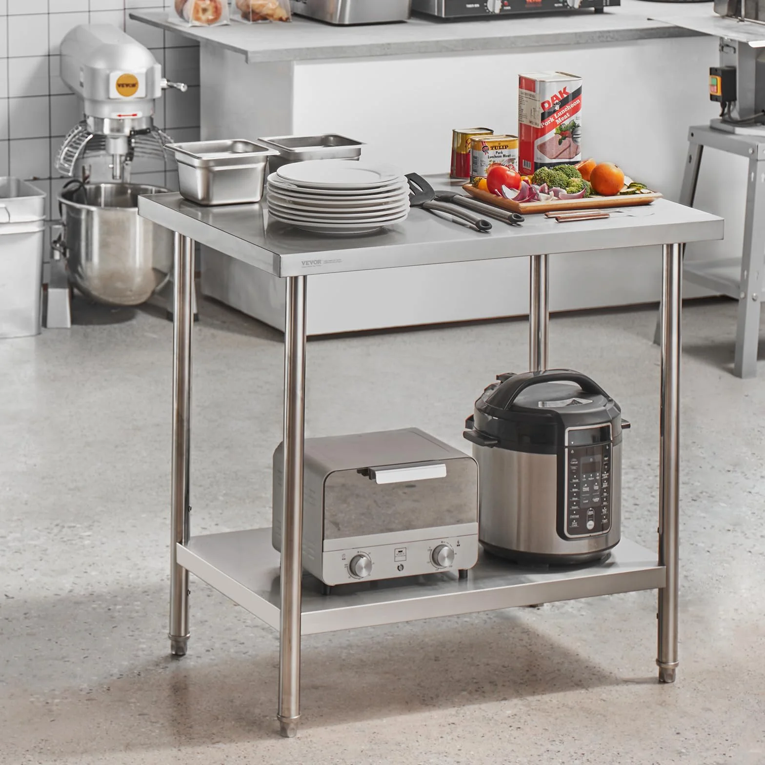 VEVOR Wytrzymały metalowy stół roboczy z 3 regulowanymi poziomami wysokości, do kuchni, garażu, restauracji, na podwórko, 61 x 81 x 81 cm, srebrny