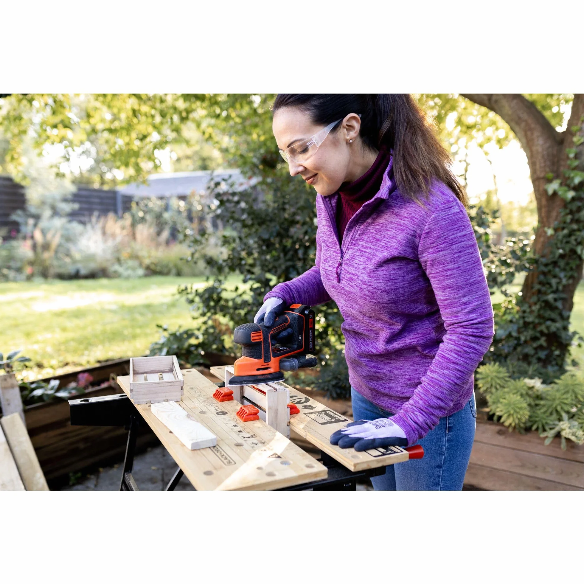 Black+Decker Elastyczny stół warsztatowy WM825 z dużą powierzchnią roboczą – obciążenie do 250 kg – wymiary (powierzchnia robocza): 74,0 x 25,0 cm