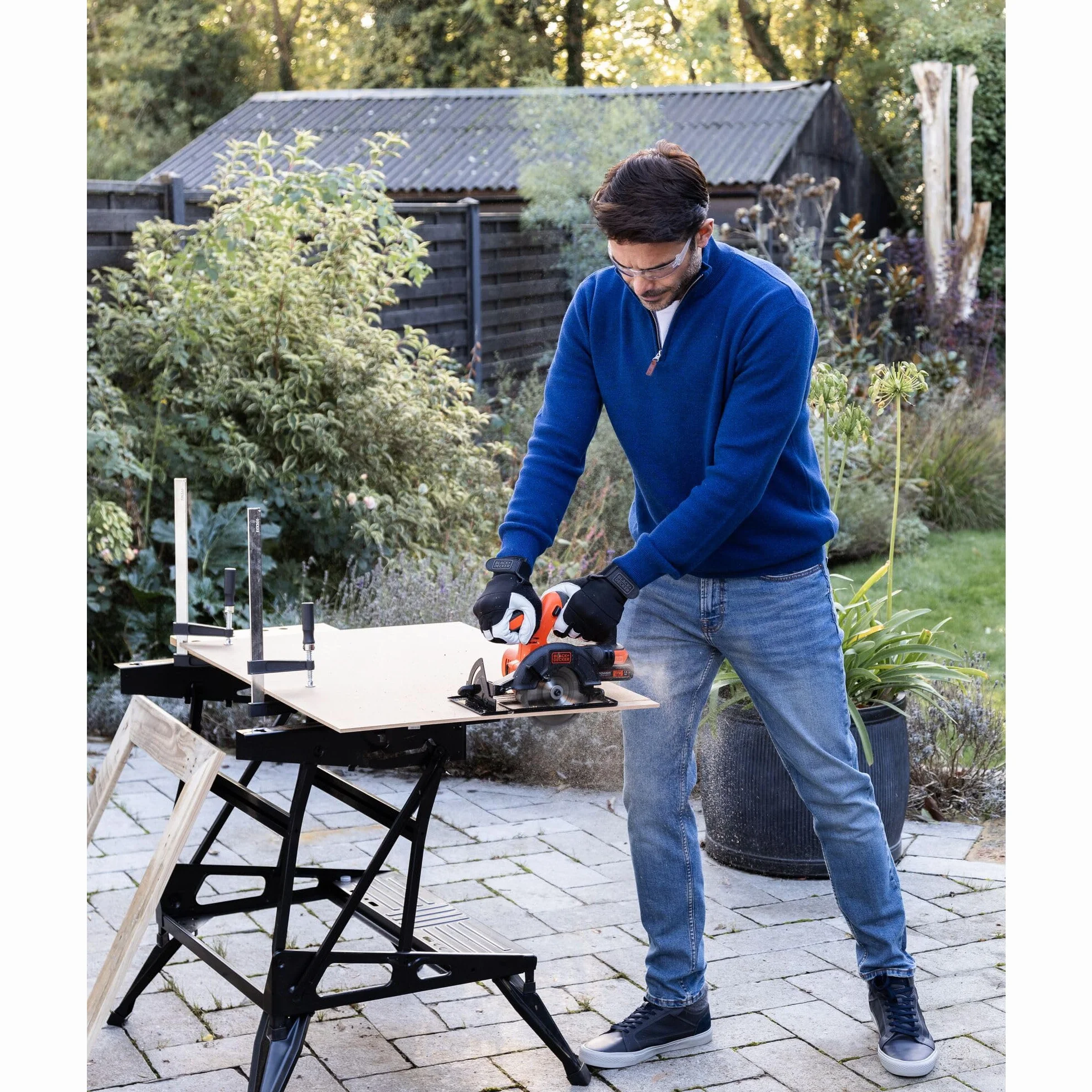 Black+Decker Elastyczny stół warsztatowy WM825 z dużą powierzchnią roboczą – obciążenie do 250 kg – wymiary (powierzchnia robocza): 74,0 x 25,0 cm