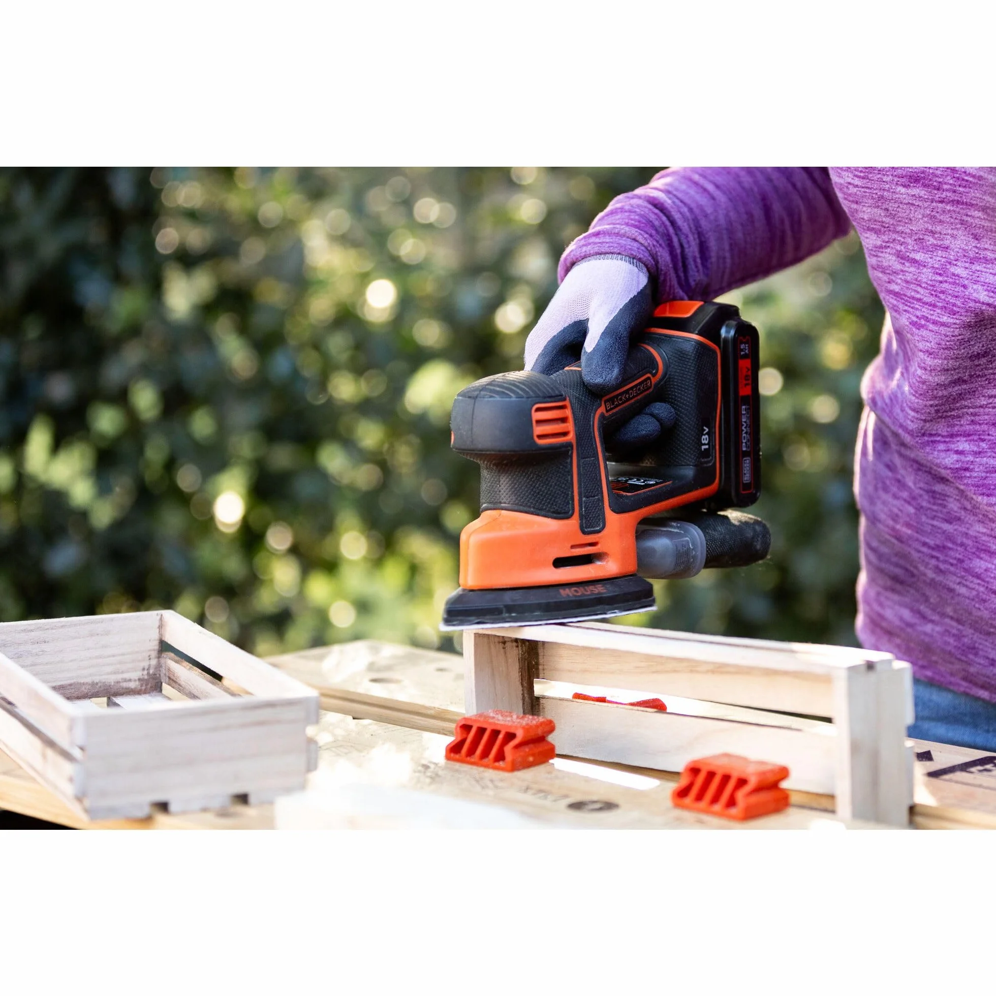 Black+Decker Elastyczny stół warsztatowy WM825 z dużą powierzchnią roboczą – obciążenie do 250 kg – wymiary (powierzchnia robocza): 74,0 x 25,0 cm