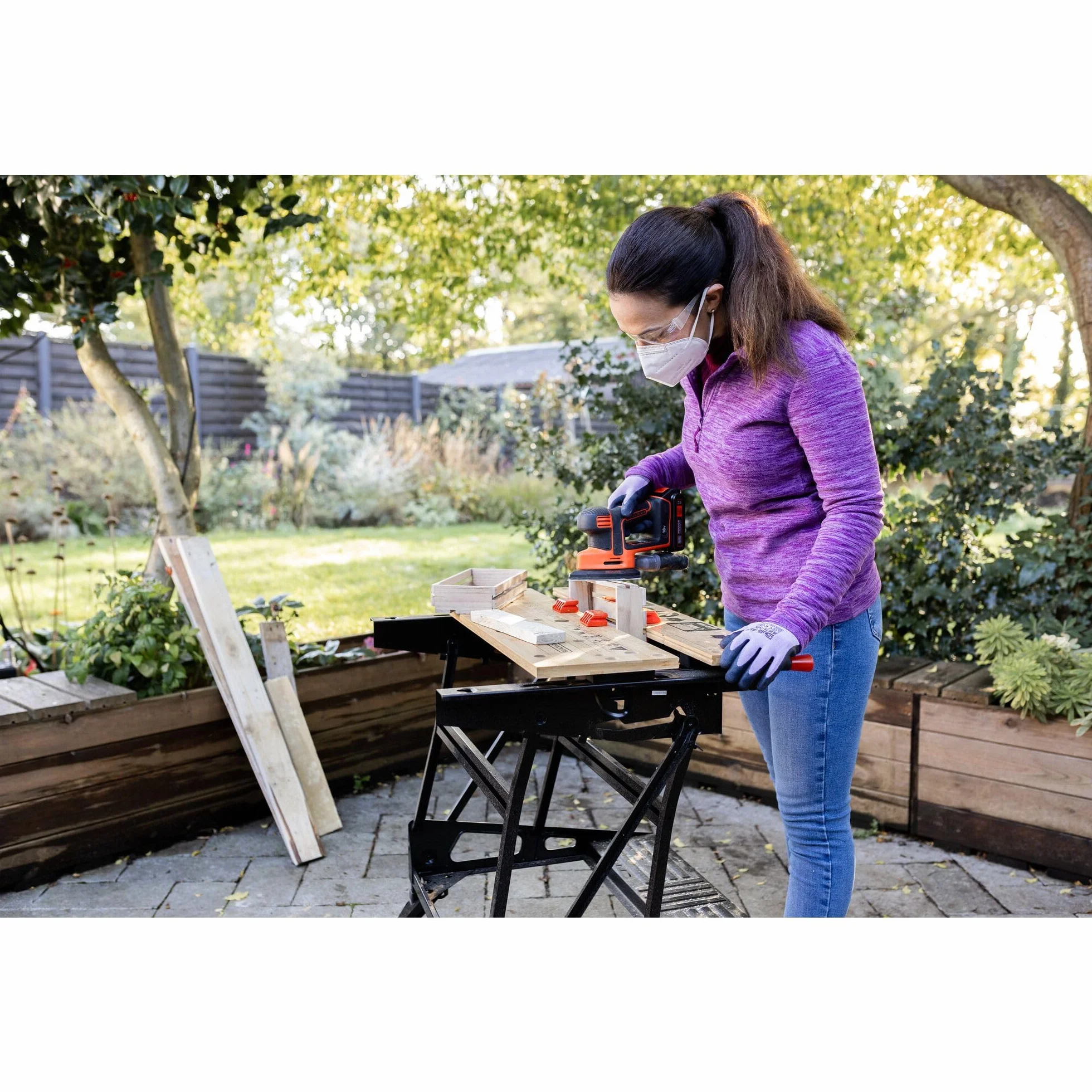 Black+Decker Elastyczny stół warsztatowy WM825 z dużą powierzchnią roboczą – obciążenie do 250 kg – wymiary (powierzchnia robocza): 74,0 x 25,0 cm