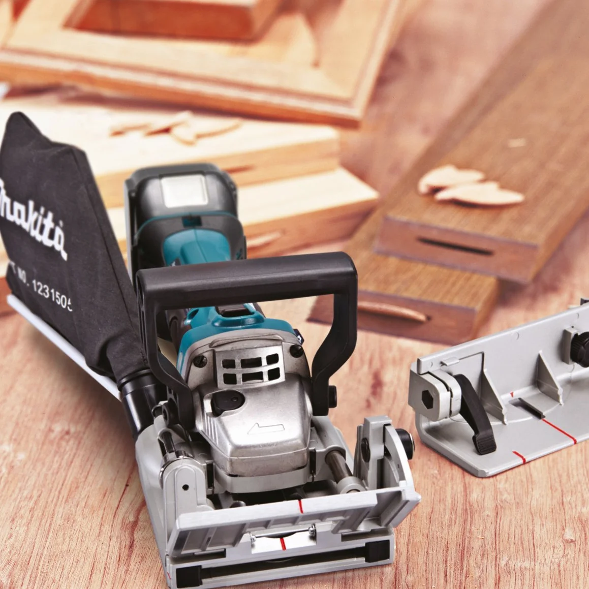Makita Frezarka Akumulatorowa, Niebieski/Czarny, 18 V, 2 x 5,0 Ah