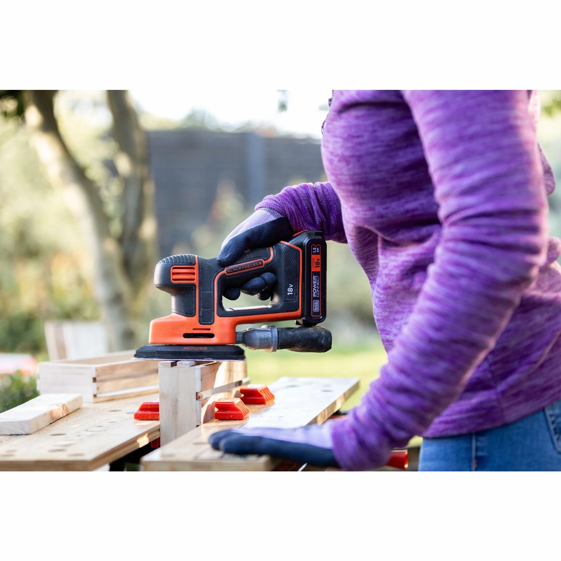 Black+Decker Elastyczny stół warsztatowy WM825 z dużą powierzchnią roboczą – obciążenie do 250 kg – wymiary (powierzchnia robocza): 74,0 x 25,0 cm